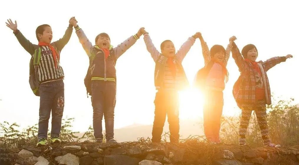 愛心助學(xué)，筑夢(mèng)未來 | 新希望醫(yī)療公益助學(xué)活動(dòng)